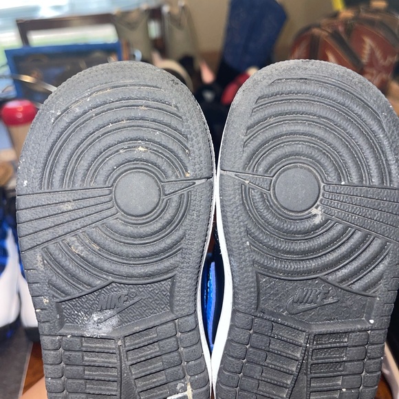 My toddler grew out of them! - Picture 3 of 5